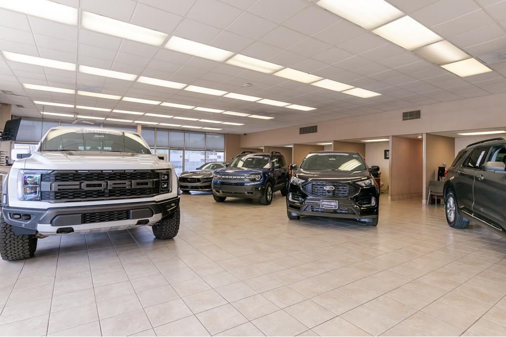 Dealership gallery photo 5